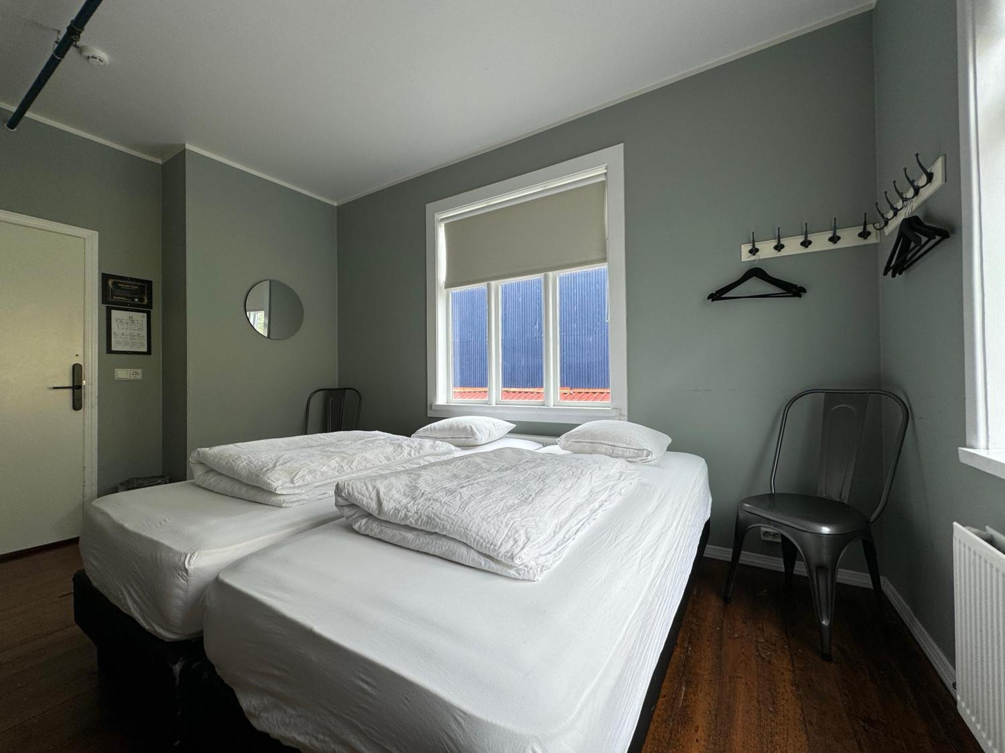 بيت شباب Akureyri Backpackers المظهر الخارجي الصورة